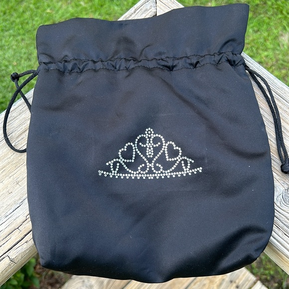 👑RARE HTF Vintage Victorias Secret “Miss Sexy Little Thing” Tiara w/Satin Bag - Picture 6 of 16